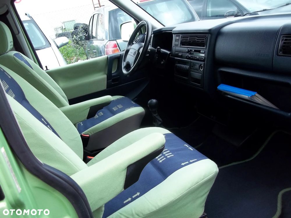 Volkswagen Multivan Standard - 7