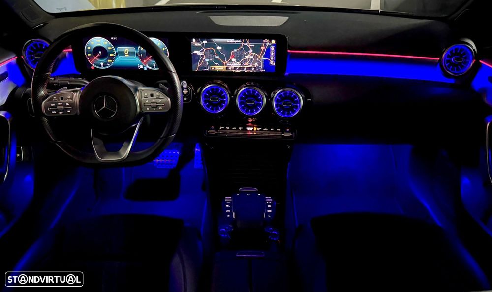 Mercedes-Benz A 180 Limousine 7G-DCT AMG Line - 17