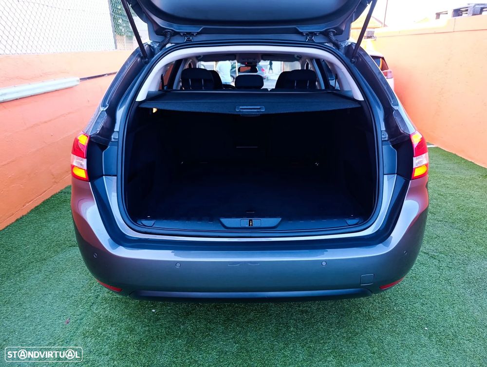 Peugeot 308 SW 1.5 BlueHDi Style - 16