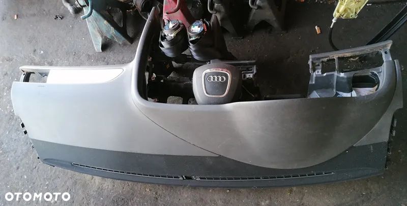 AUDI A6 C6 LIFT 10r DESKA ROZDZIELCZA AIRBAG PASY