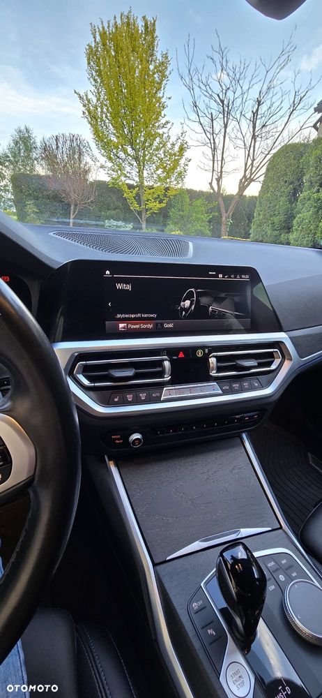 BMW Seria 3 320d xDrive M Sport - 11