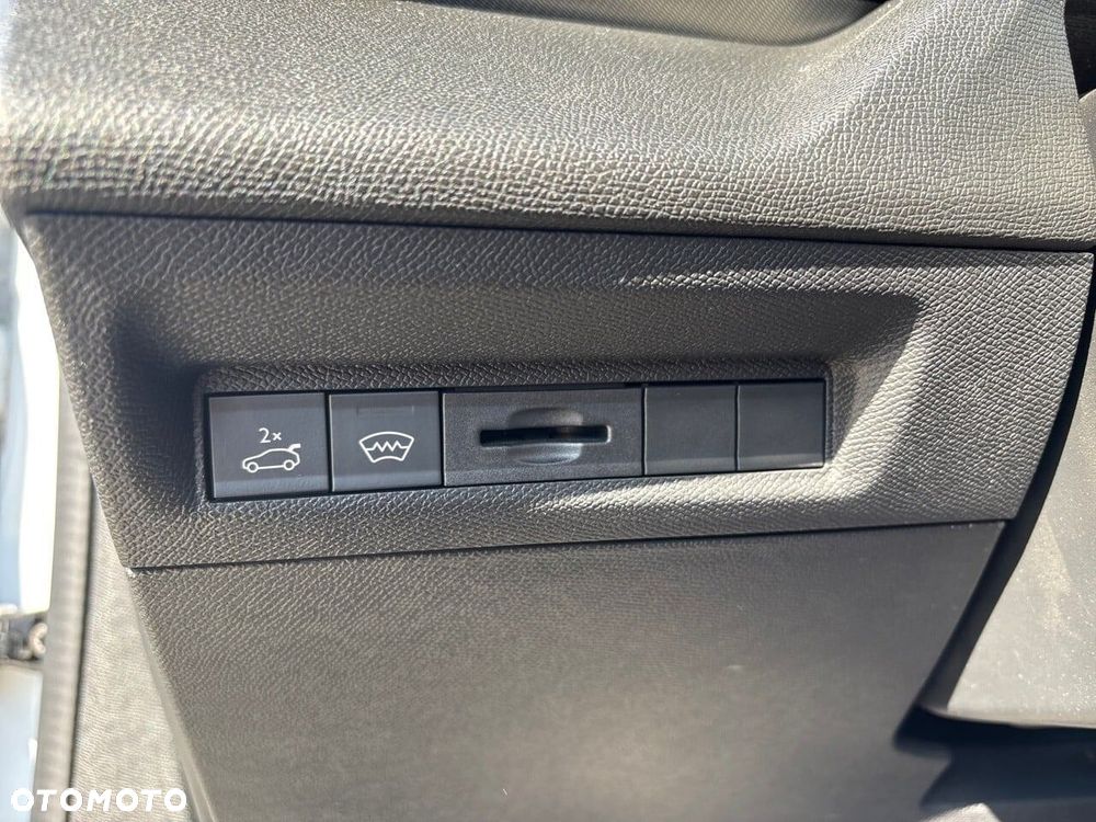 Peugeot 408 1.2 PureTech GT S&S EAT8 - 13