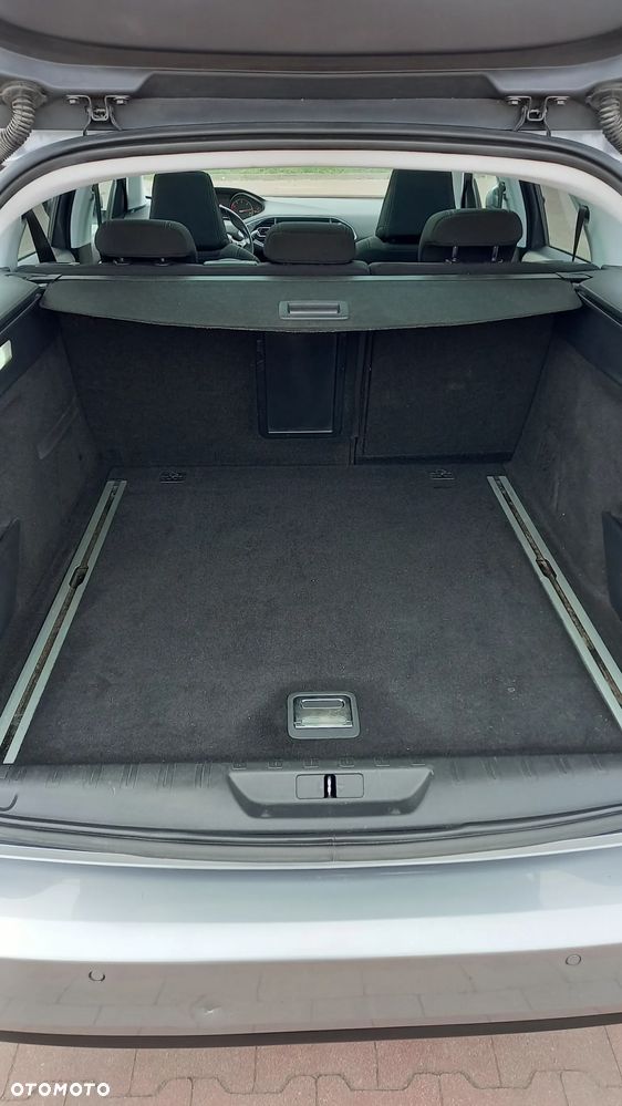 Peugeot 308 1.6 BlueHDi Allure S&S - 30