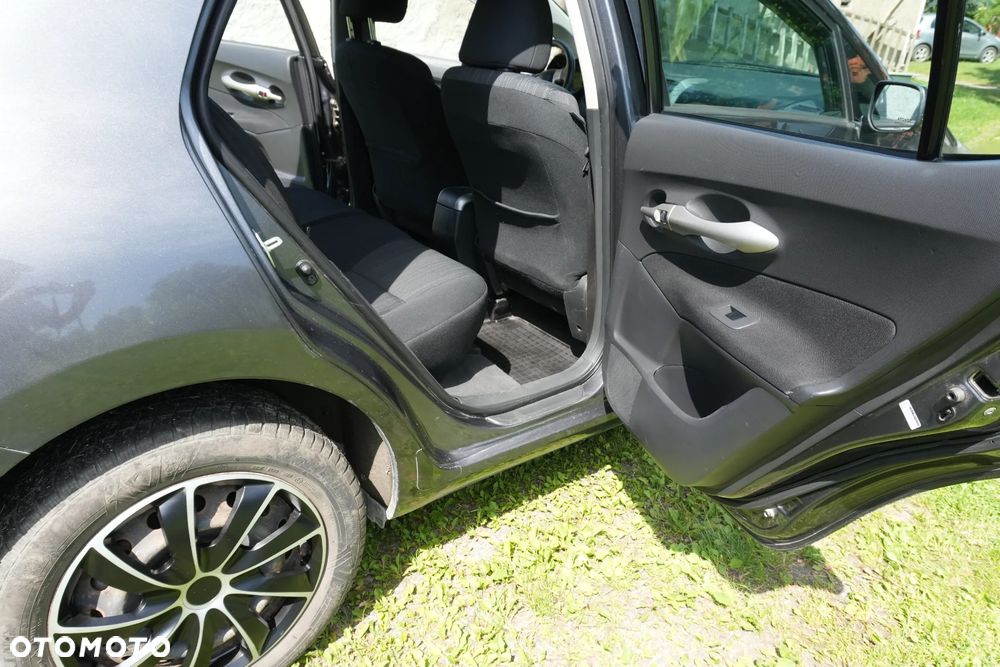 Toyota Auris 1.6 VVT-i Sol - 10