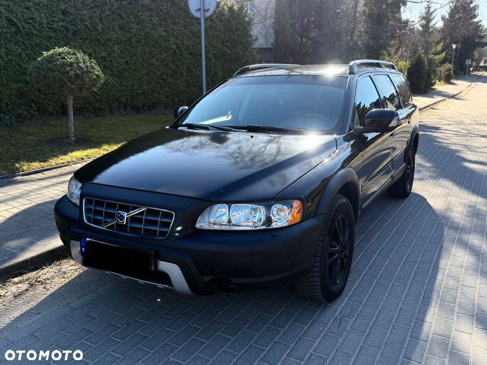 Volvo XC 70 AWD Momentum - 1