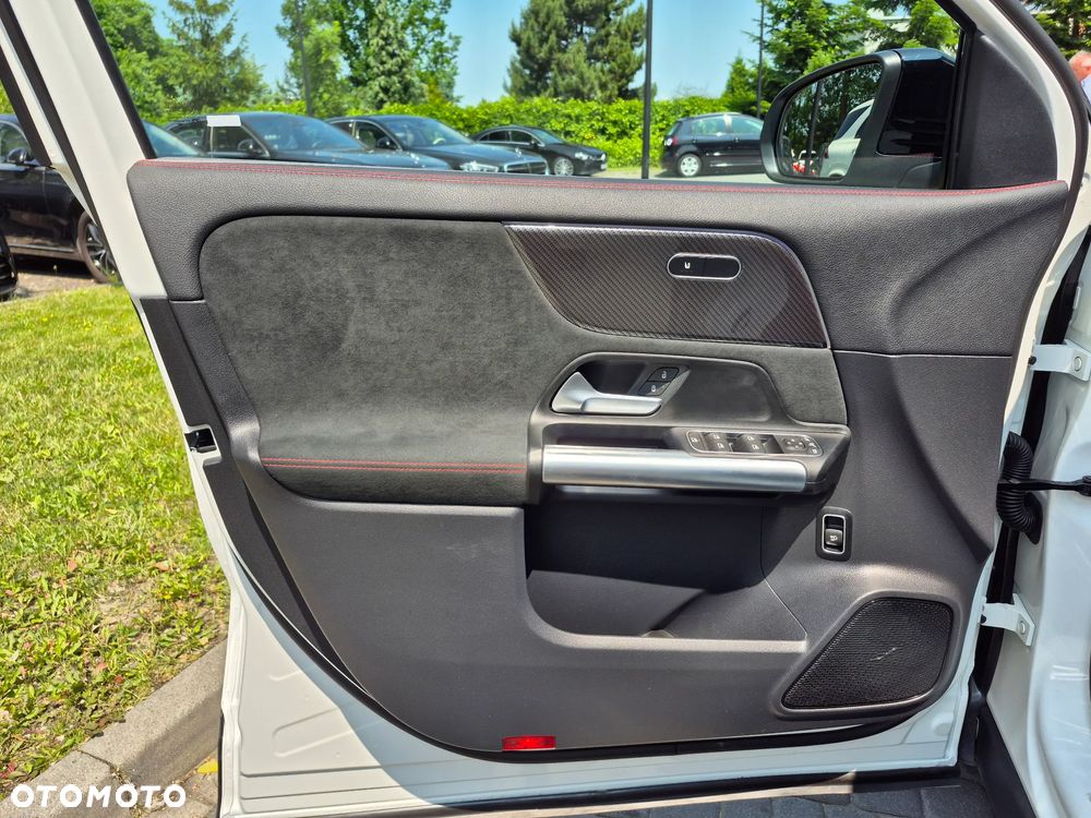 Mercedes-Benz GLA 200 - 17