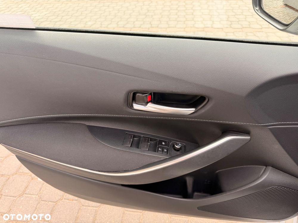 Toyota Corolla 1.8 Hybrid Comfort - 21