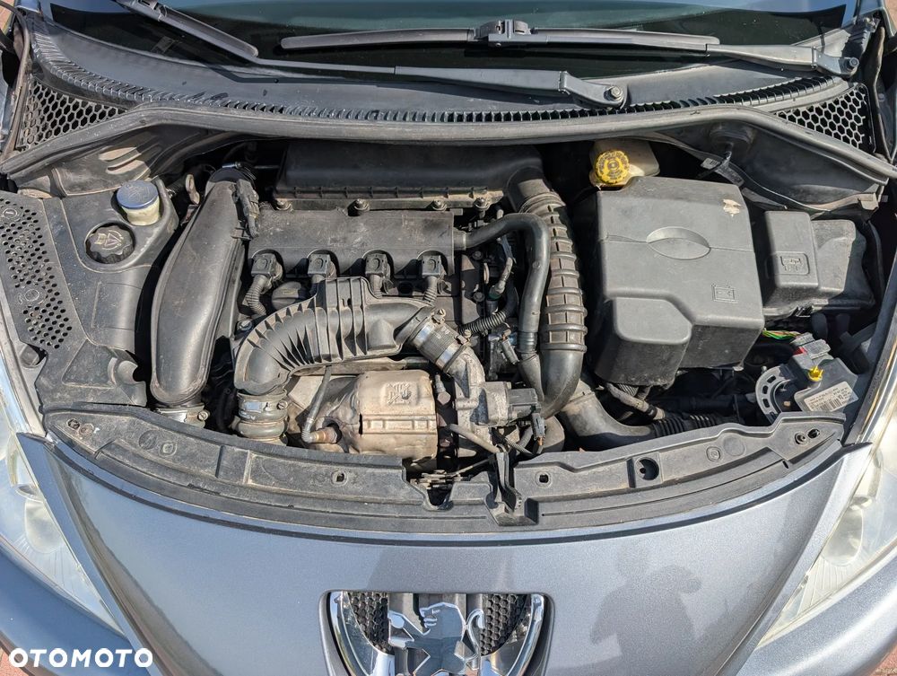 Peugeot 207 CC - 13