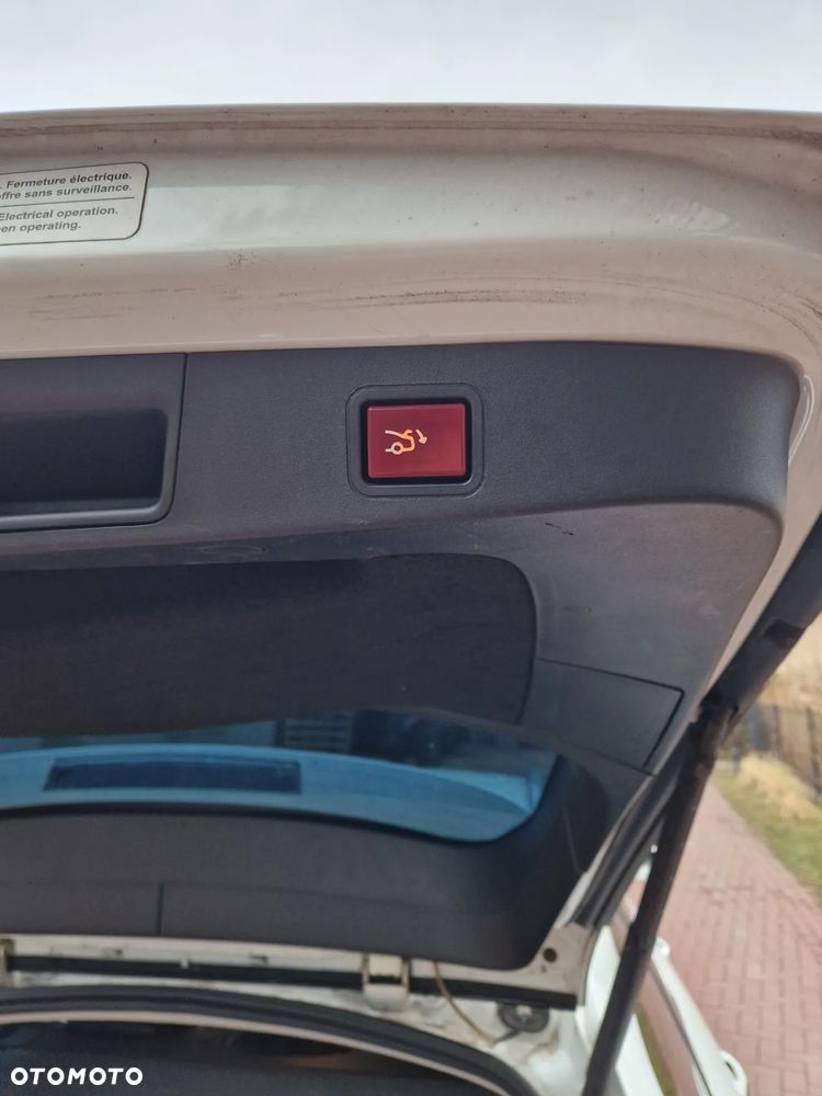 Citroën C5 HDi 165 FAP Exclusive - 17