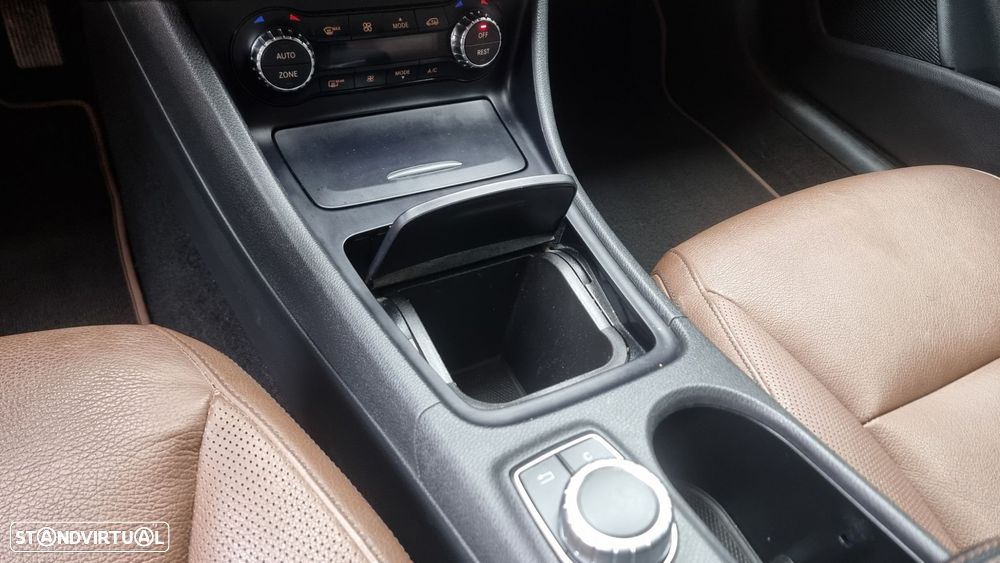 Mercedes-Benz GLA 200 CDi Urban Aut. - 14