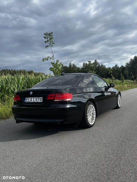 BMW Seria 3 320d - 4