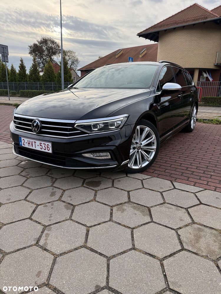 Volkswagen Passat 1.5 TSI OPF DSG Highline - 1