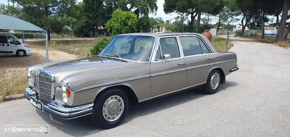 Mercedes-Benz W114/W115 (1968-1974) - 1