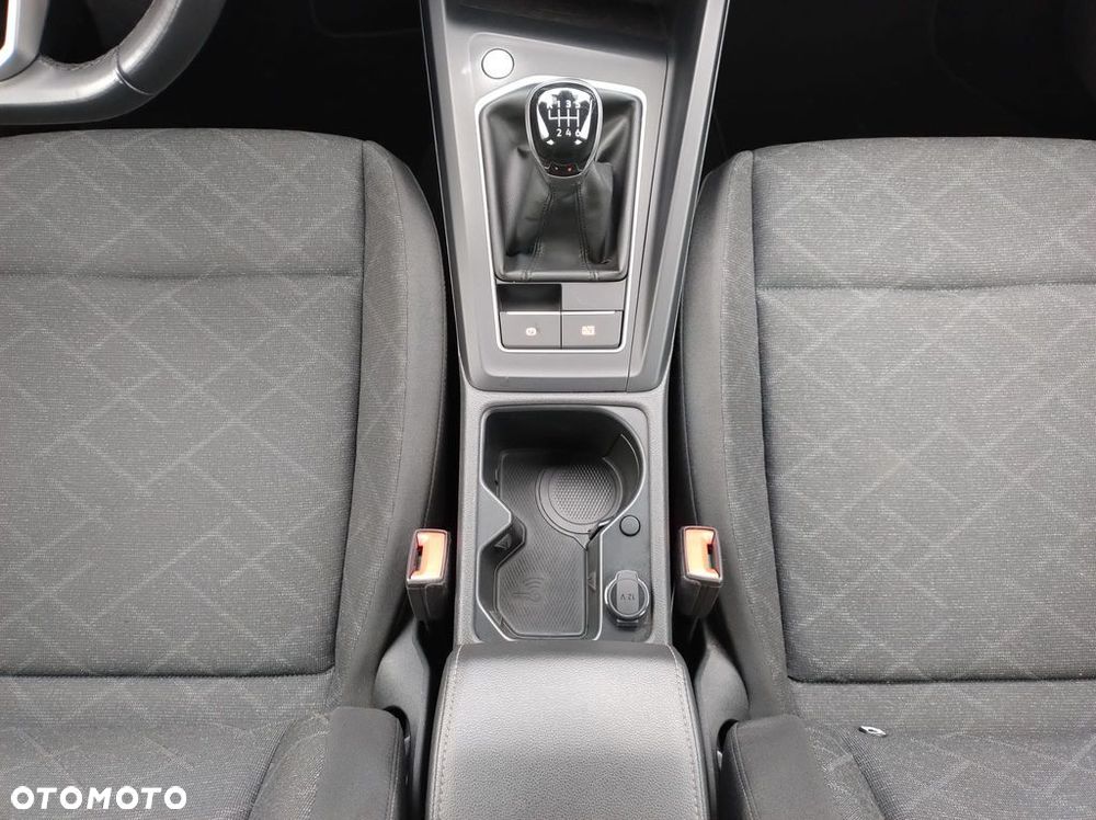 Volkswagen Golf Variant - 14