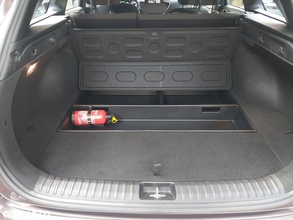 Kia Ceed 1.5 T-GDI M - 14