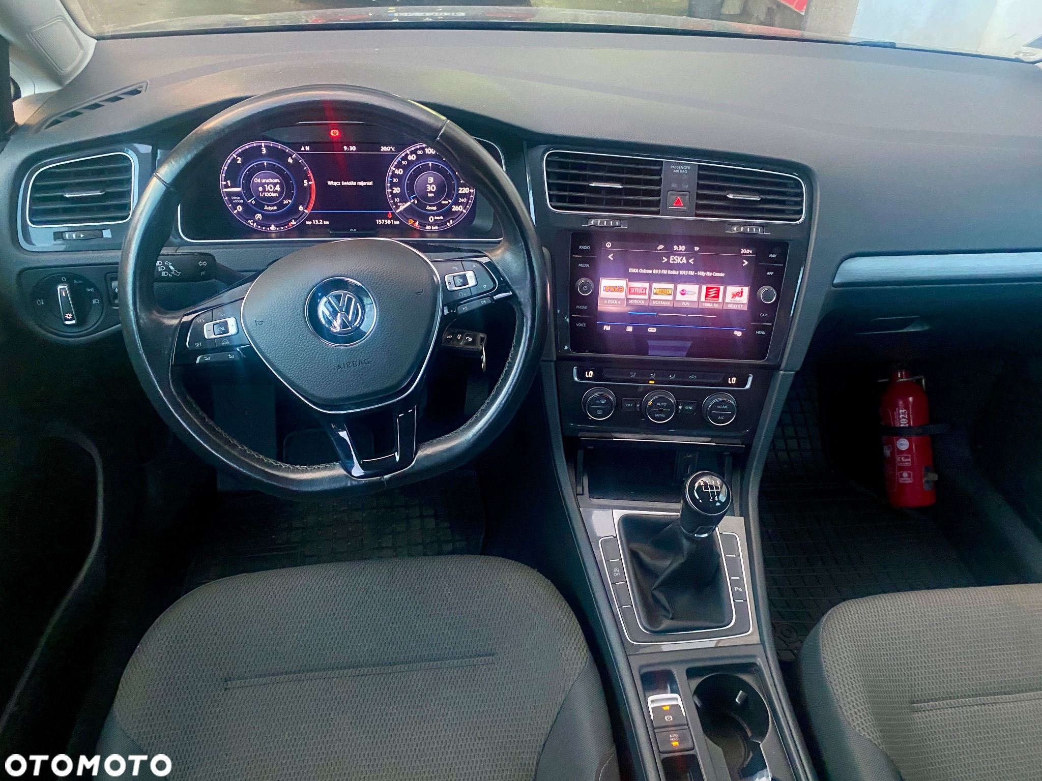 Volkswagen Golf - 18