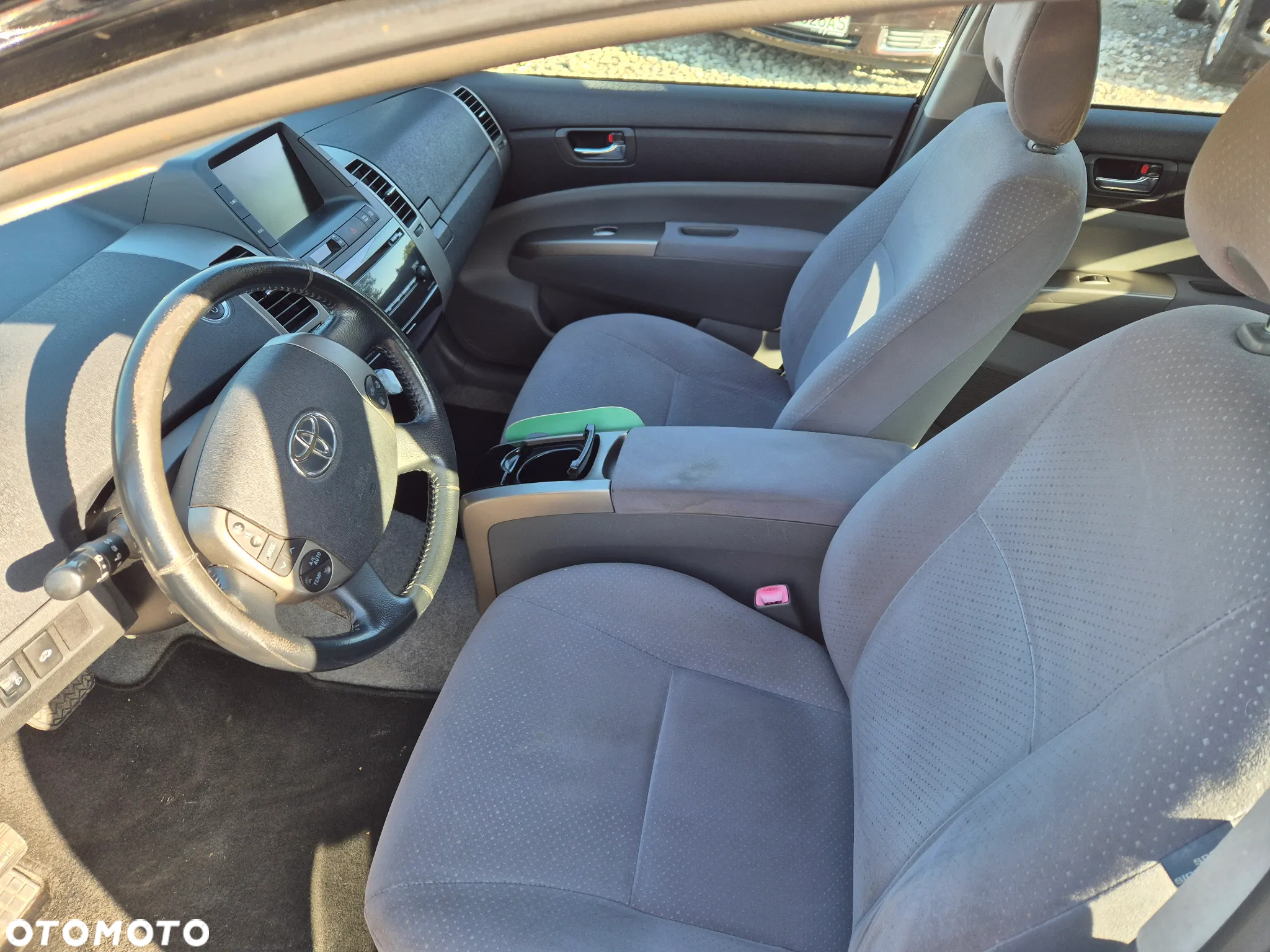 Toyota Prius - 10
