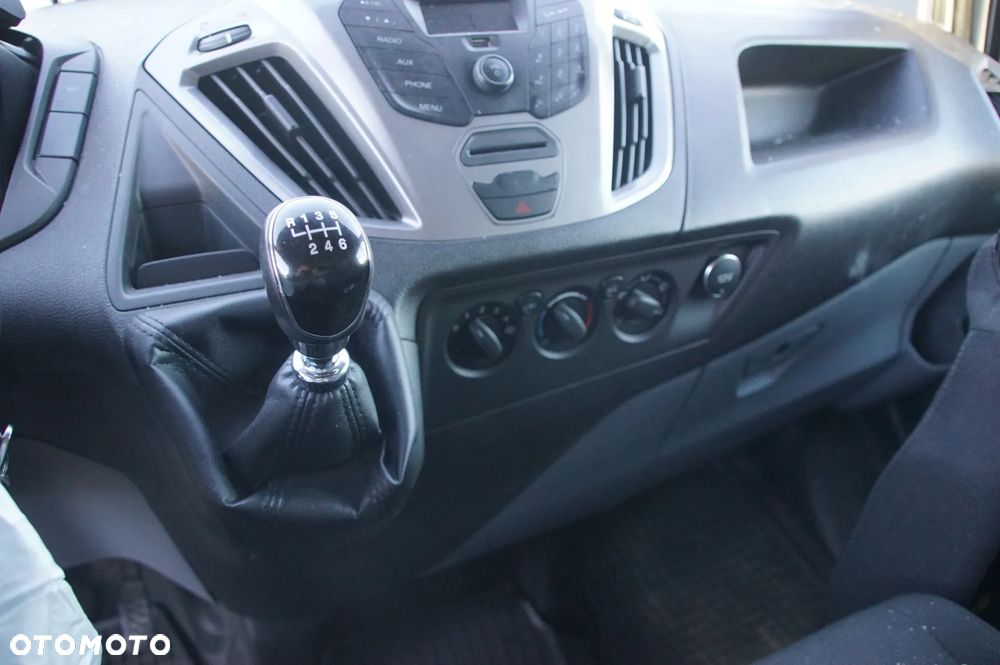 Auto na części - Ford Transit Custom I 2.2 TDCI 155 KM BK2Q-6006-AB BK2R-7002-MA ZJNCWWA 2014R Silnik Skrzynia Drzwi Błotnik Lusterko Lampa Zderzak Deska Kokpit Sterownik Moduł Czujnik Licznik Kierownica Wyświetlacz Panel - 13