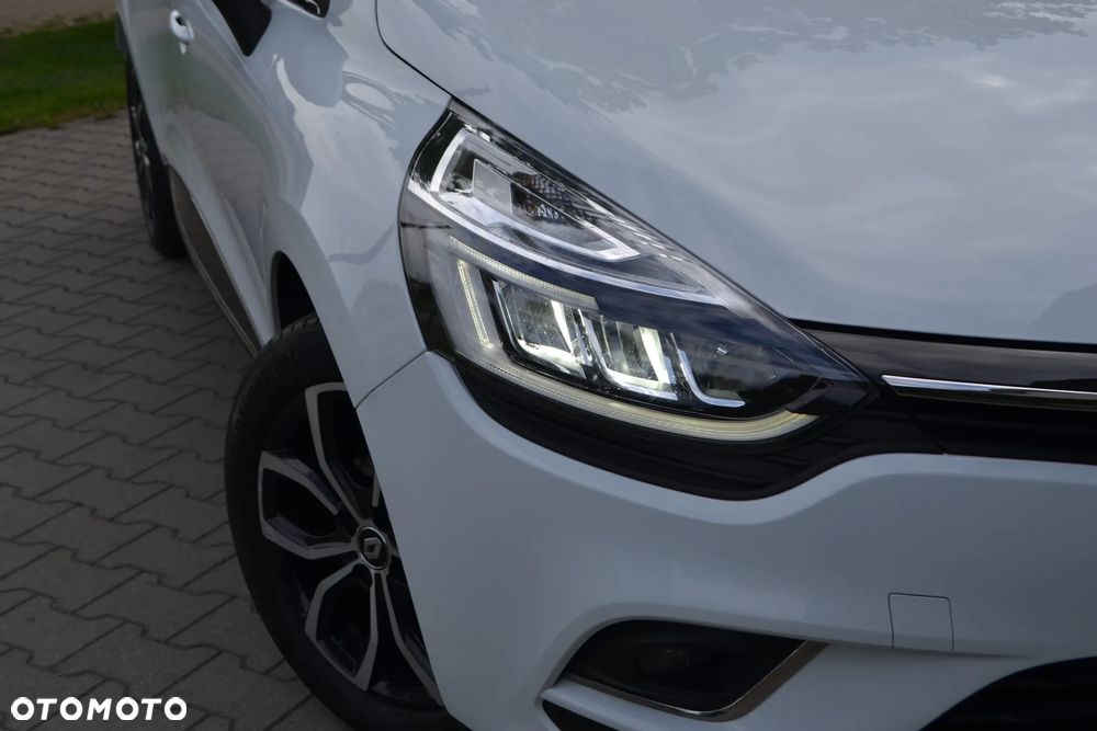 Renault Clio - 10