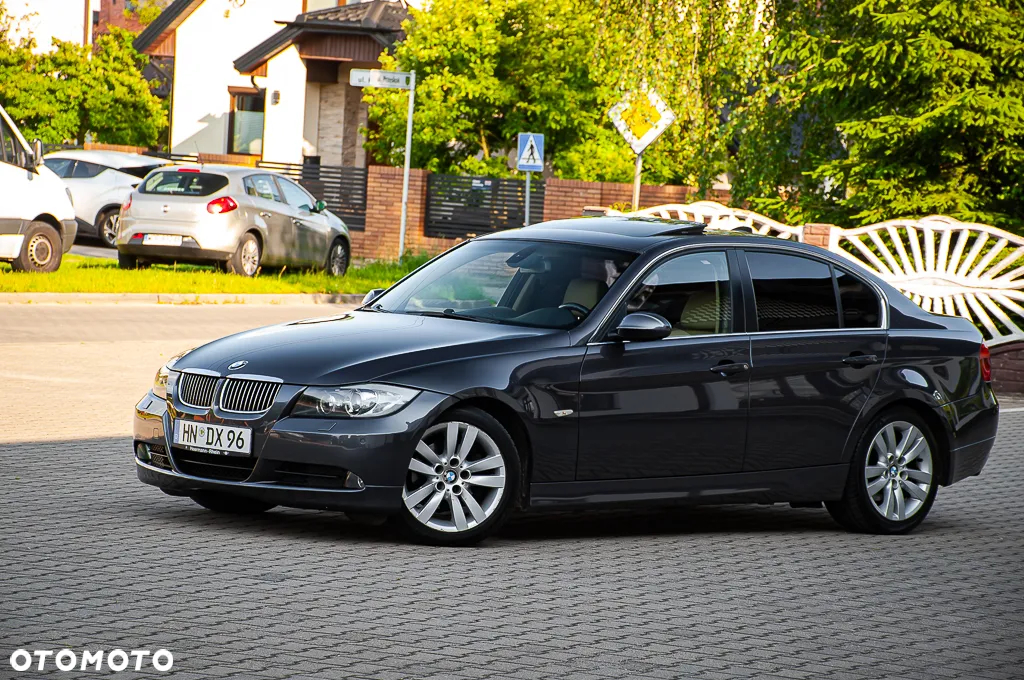 BMW Seria 3 325i - 20