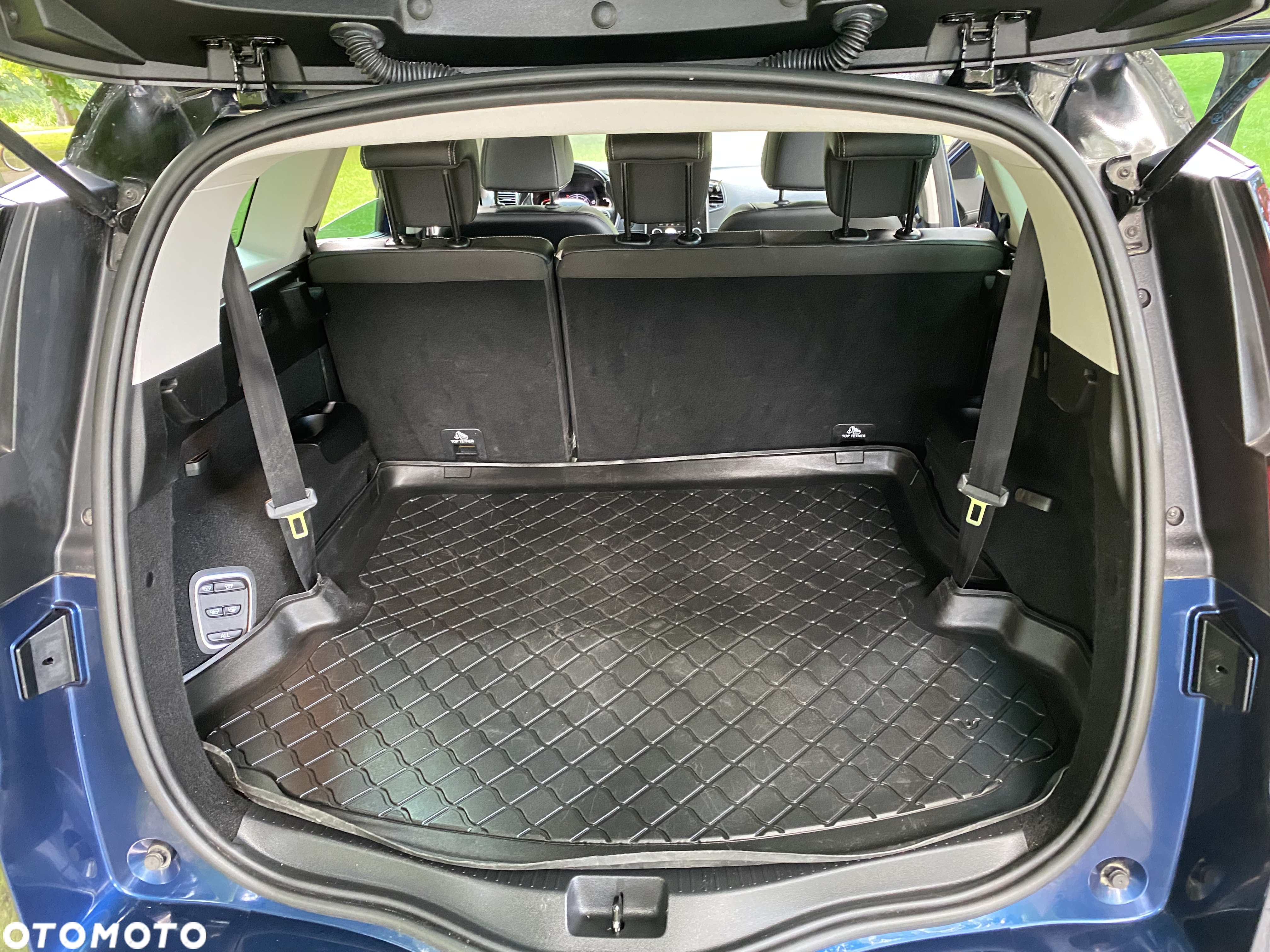 Renault Scenic 1.7 Blue dCi Bose EDC - 9
