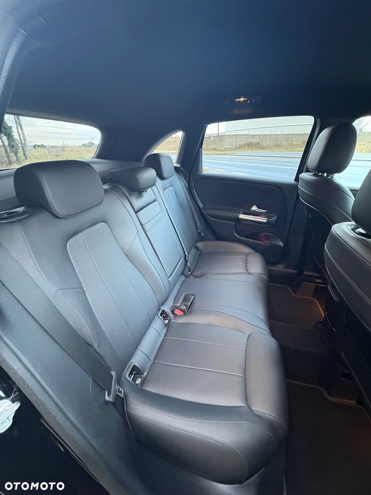 Mercedes-Benz Klasa B 180 7G-DCT - 19