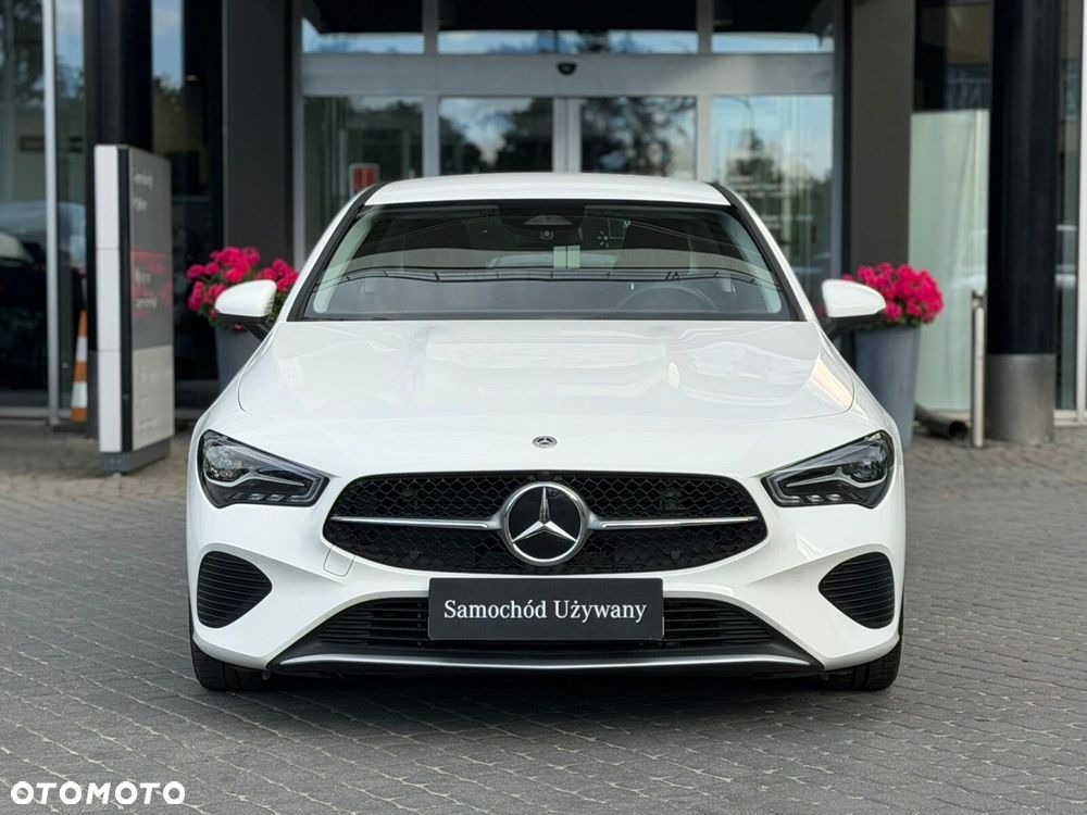 Mercedes-Benz CLA 200 Progressive 7G-DCT - 3