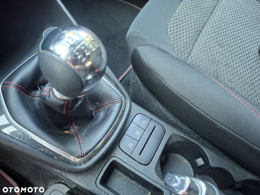 Ford Fiesta 1.0 EcoBoost S&S ST-LINE - 17