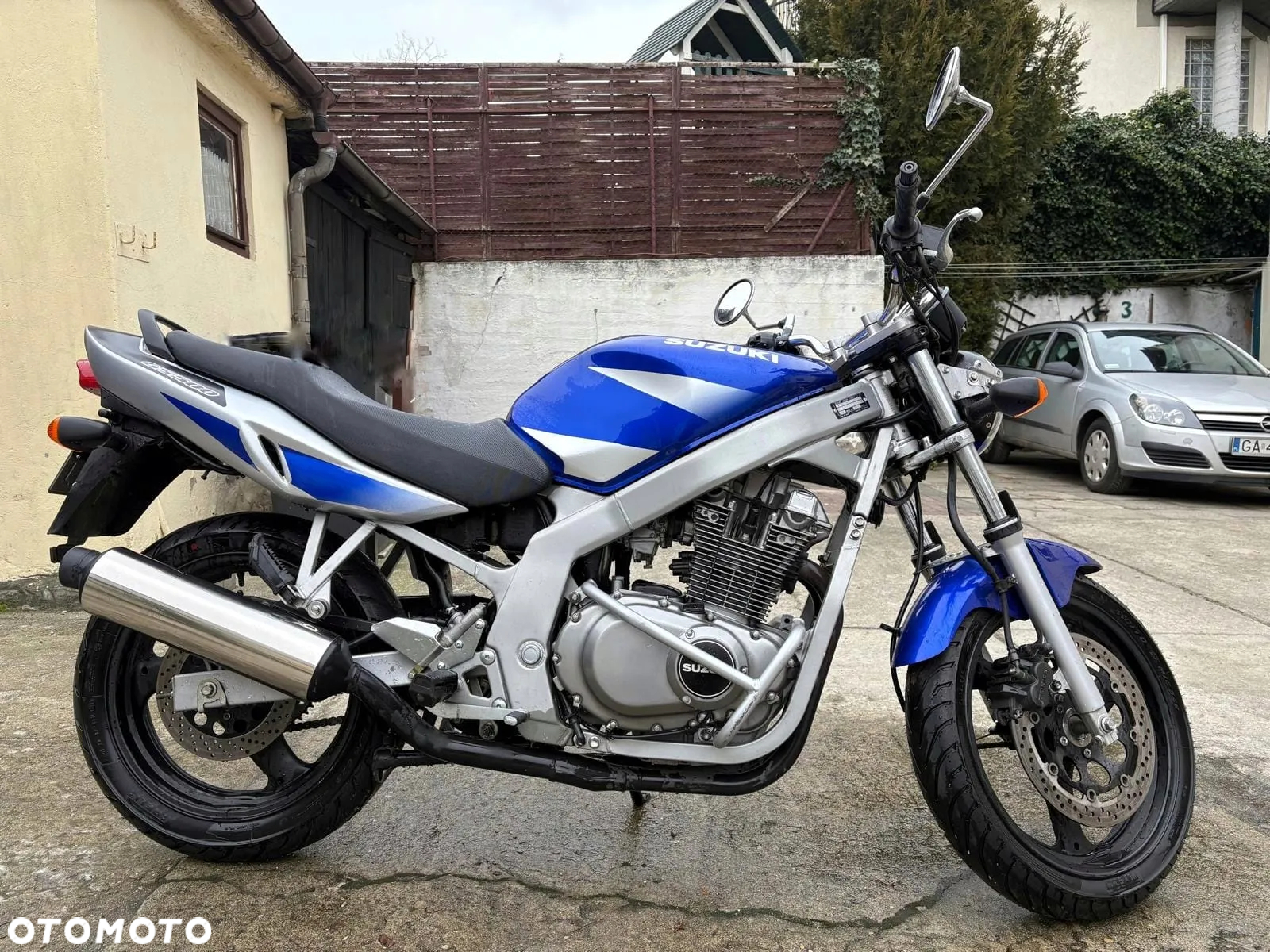 Suzuki GS - 4
