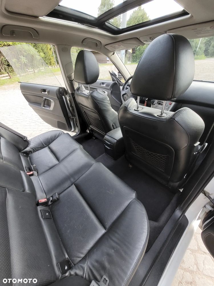 Subaru Legacy SW 2.5i AT - 12