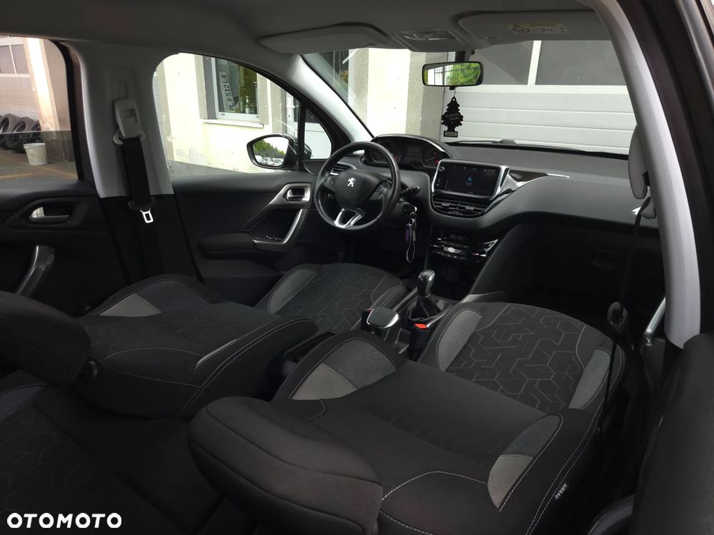 Peugeot 2008 PureTech 82 Style - 34