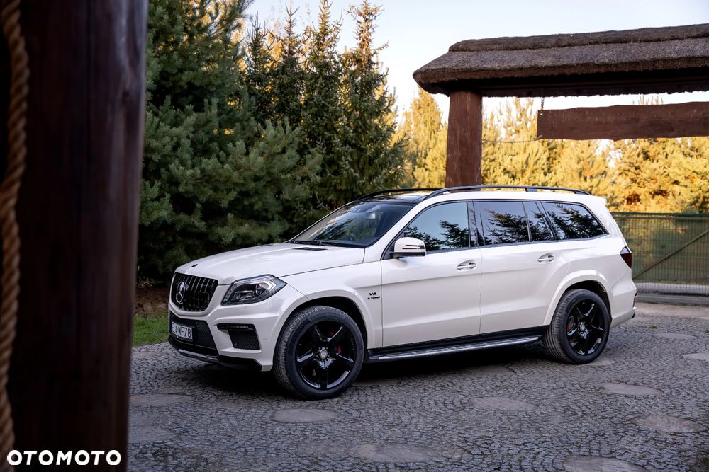 Mercedes-Benz GL 63 AMG 4Matic AMG Speedshift Plus 7G-TRONIC - 13