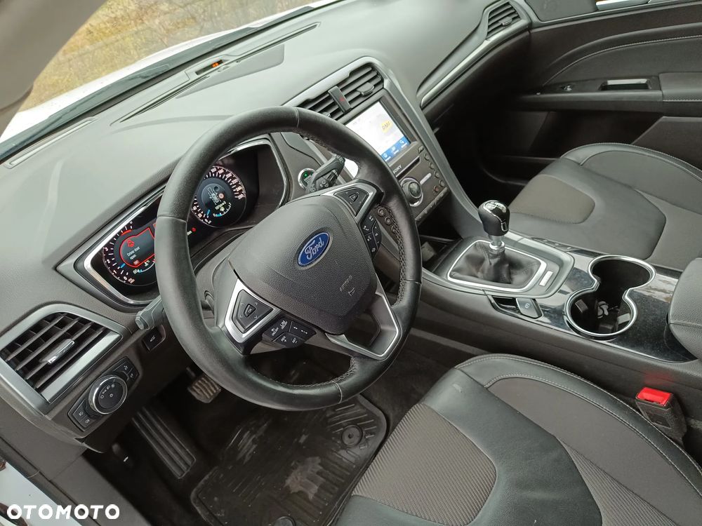 Ford Mondeo 2.0 TDCi Titanium - 10