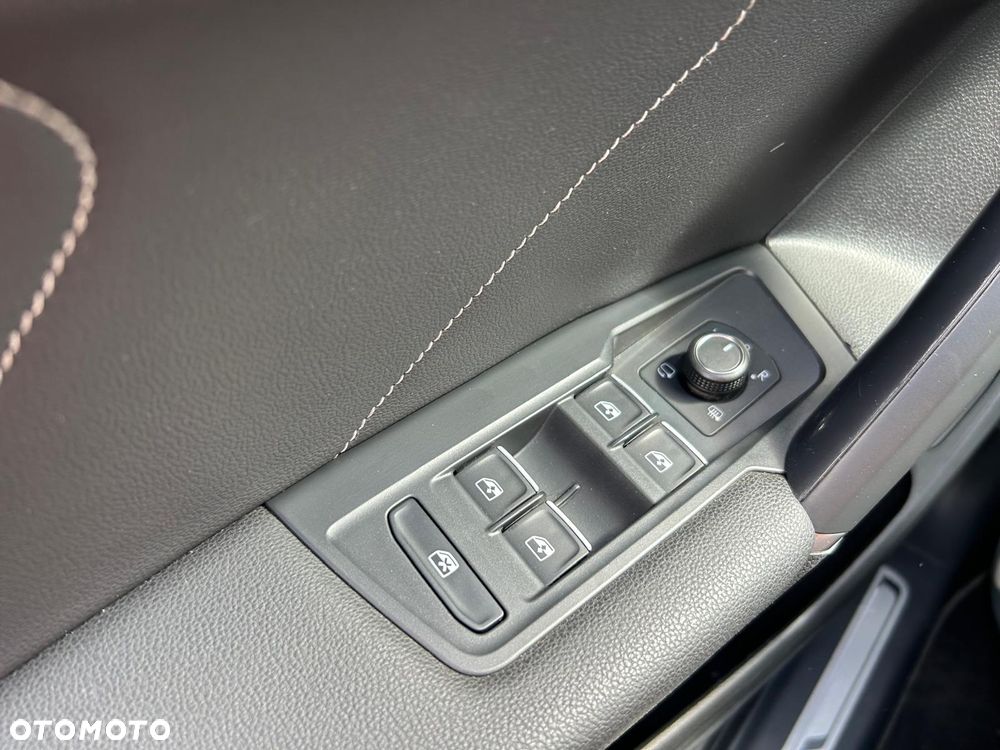 Volkswagen Tiguan 2.0 TDI SCR 4MOTION DSG Highline - 38