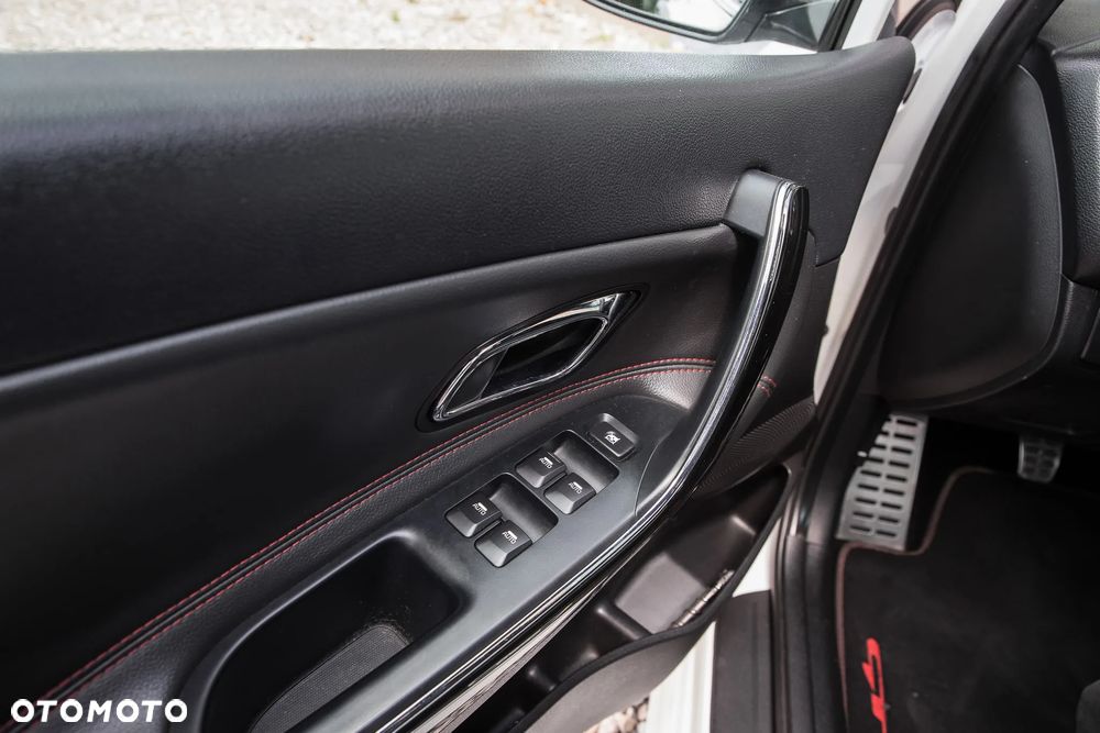 Kia Ceed 1.6 T-GDI GT - 15