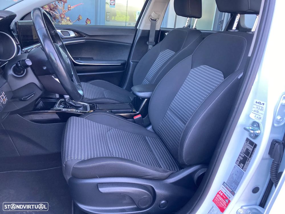 Kia Ceed 1.5 T-GDI DCT7 OPF (48V Mild Hybrid) Spirit - 33