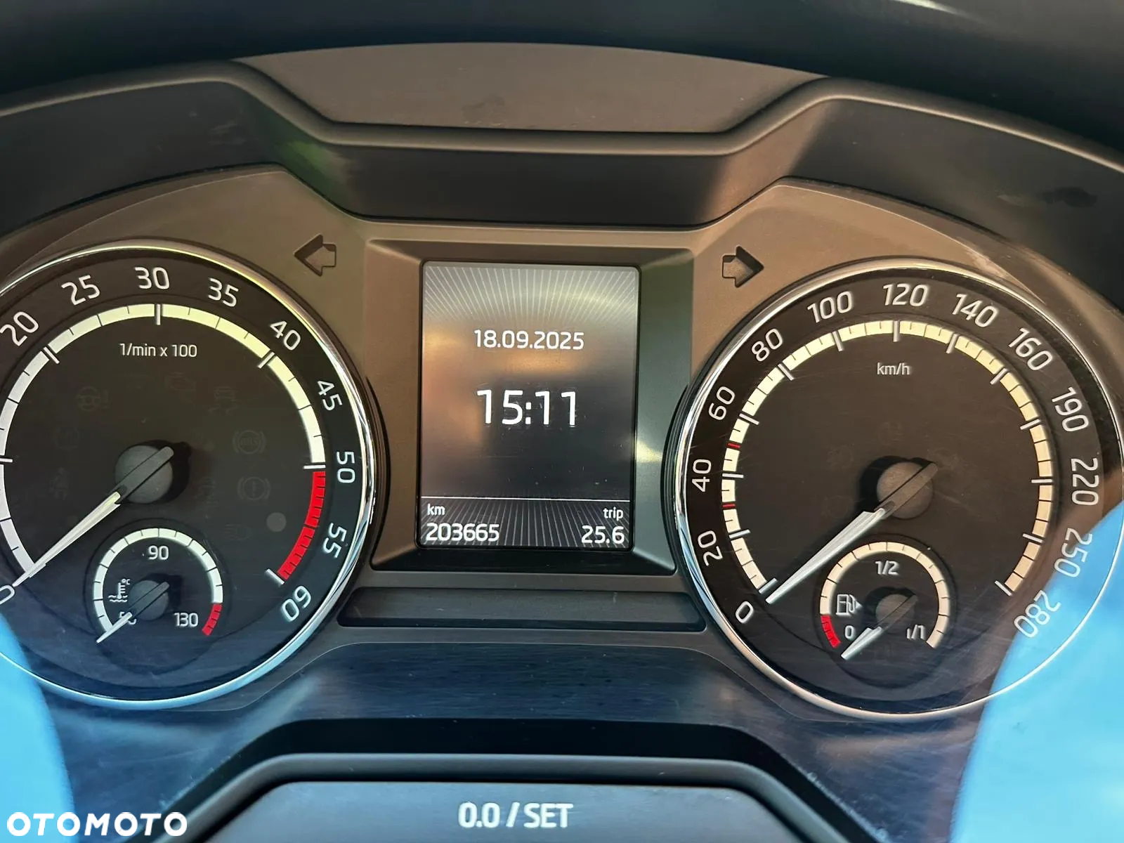 Skoda Octavia Combi 2.0 TDI RS - 11