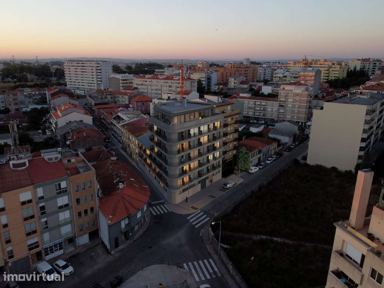 Apartamento T2 moderno, duas frentes e excelente exposição solar - Grande imagem: 5/8