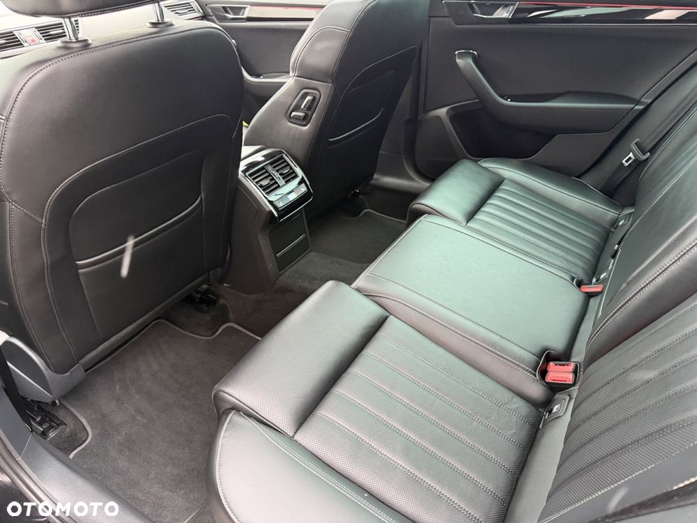 Skoda Superb 2.0 TDI SCR 4x4 L&K DSG - 31