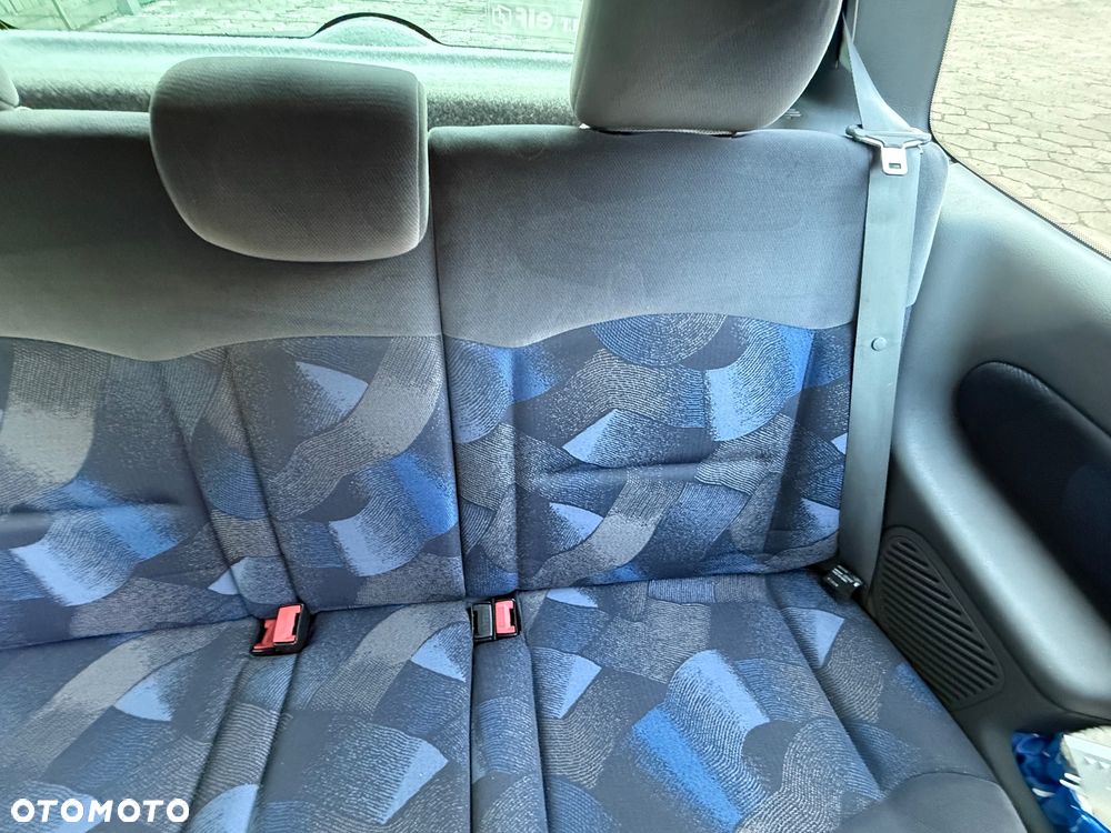 Renault Clio 1.4i RT - 18