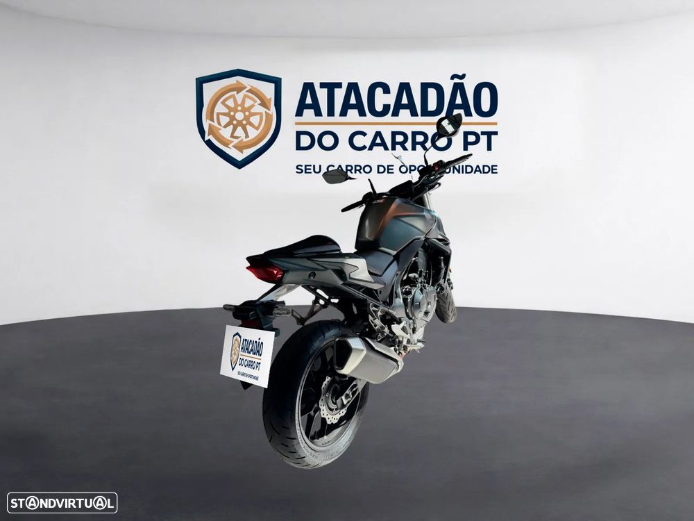 Honda Hornet 750 - 5