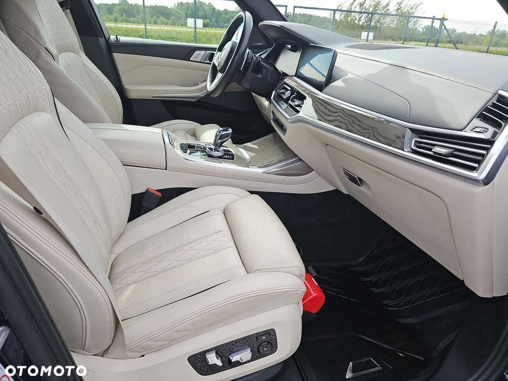 BMW X7 M50d sport - 20