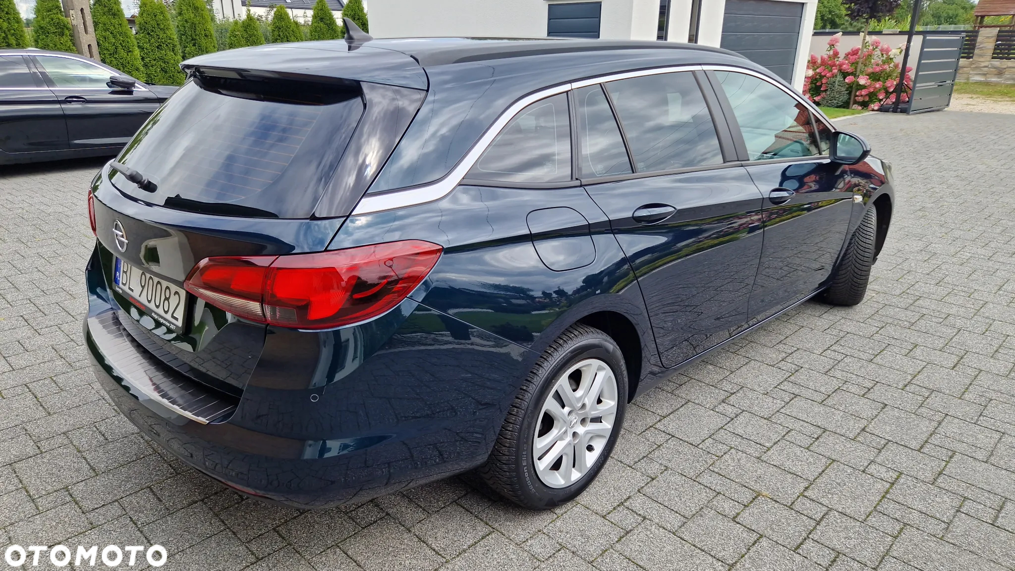 Opel Astra V 1.4 T Elite S&S - 26