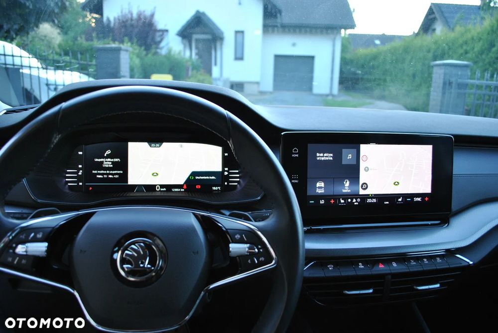 Skoda Octavia 2.0 TDI DSG Ambition - 12