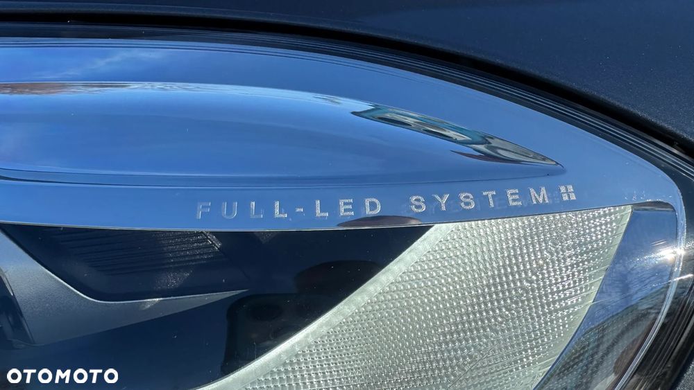 Volvo V40 D3 Geartronic RDesign - 26