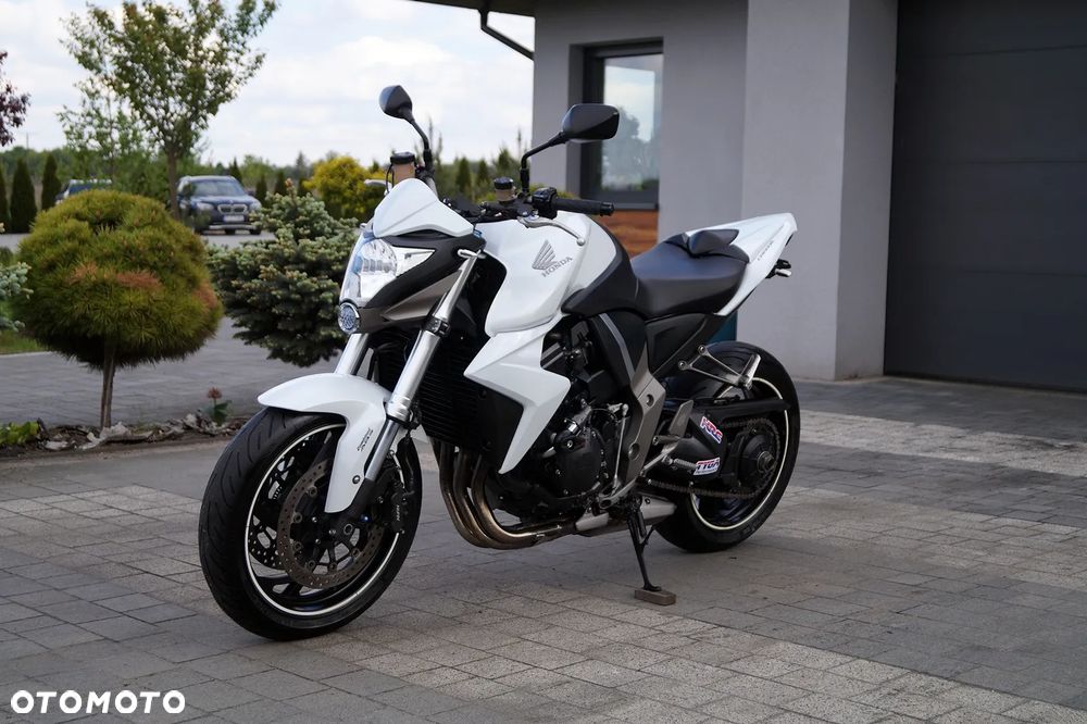 Honda CB - 2