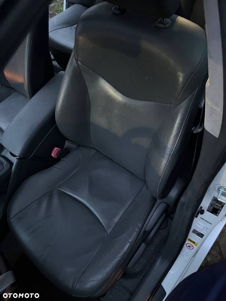 Toyota Prius - 16