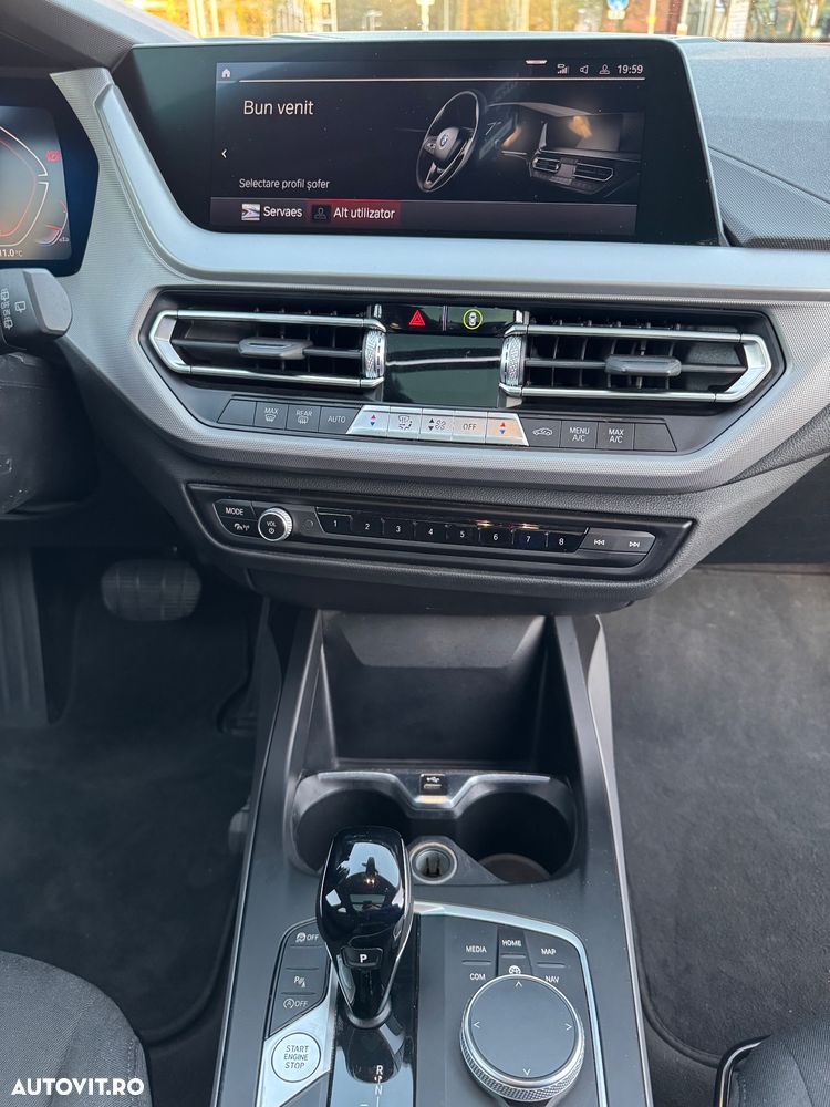 BMW Seria 1 120d AT - 12