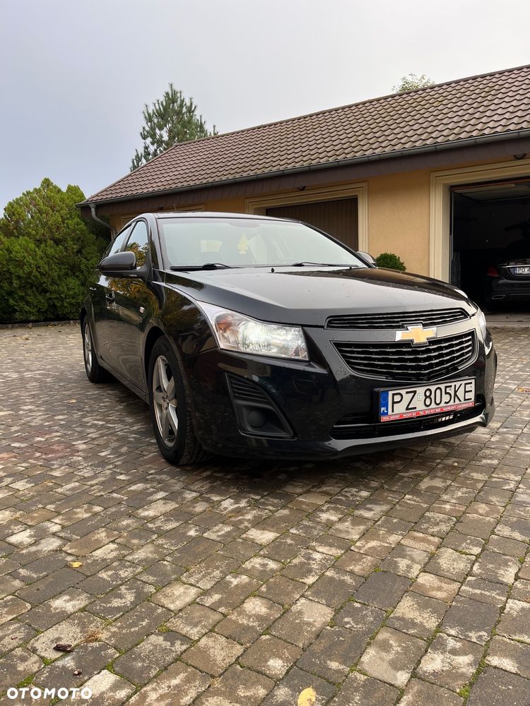 Chevrolet Cruze 1.8 LS - 3