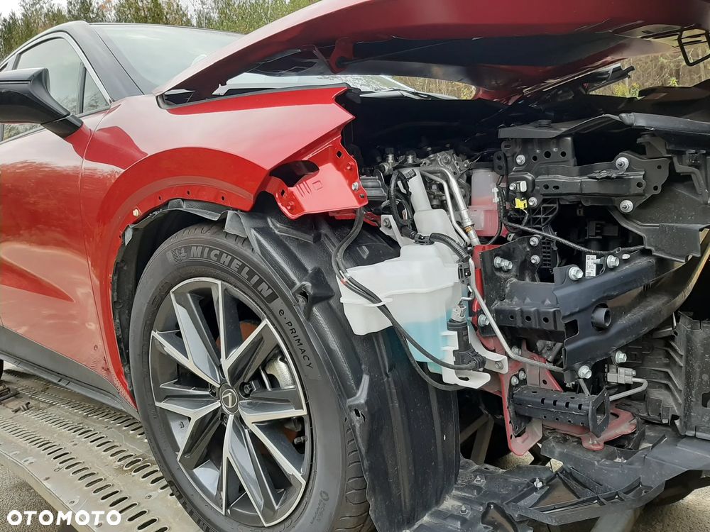 Lexus LBX 1.5 Hybrid - 8